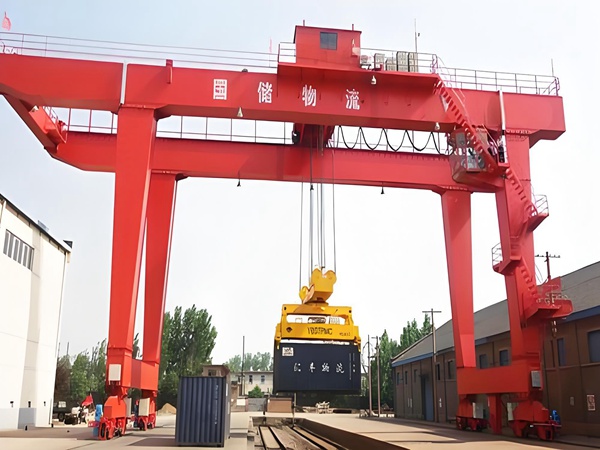 1764206747509797.jpg 集装箱 龙门吊 (31).jpg
