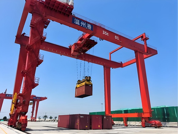 集装箱 龙门吊 (39).jpg