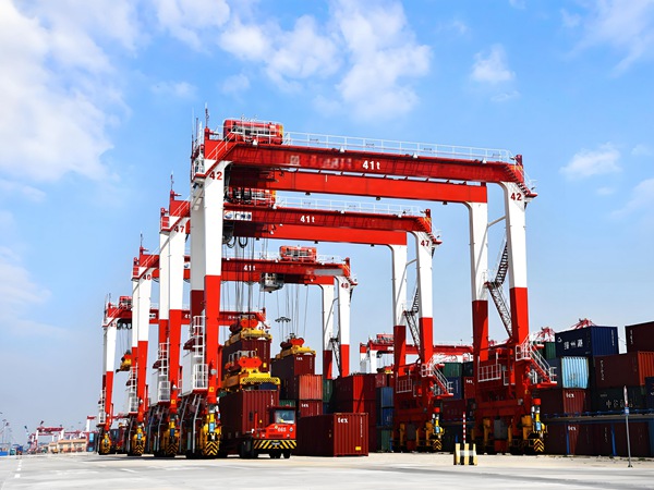 集装箱 龙门吊 (76).jpg